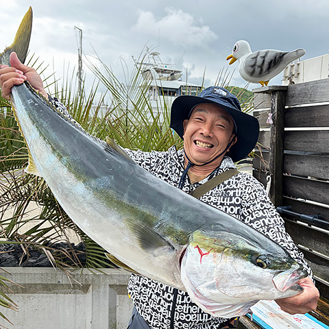 青物（ブリ属）1位