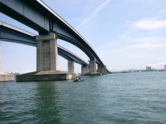 琵琶湖大橋